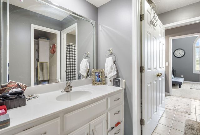 3909 West Eaglecrest Street, Battlefield, MO 65619