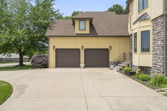 3909 West Eaglecrest Street, Battlefield, MO 65619