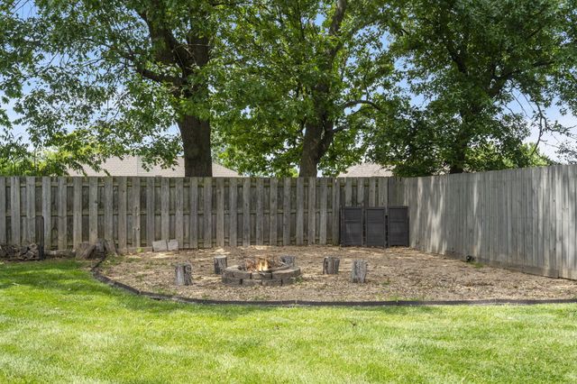 3909 West Eaglecrest Street, Battlefield, MO 65619