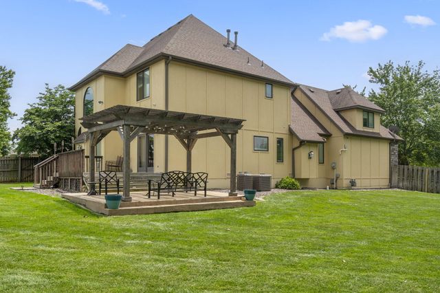 3909 West Eaglecrest Street, Battlefield, MO 65619