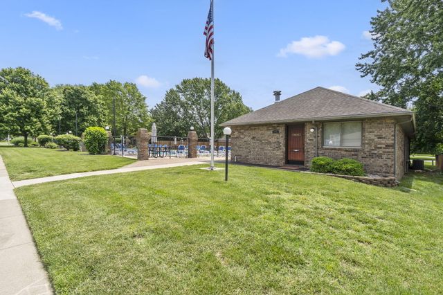 3909 West Eaglecrest Street, Battlefield, MO 65619