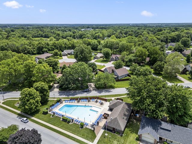 3909 West Eaglecrest Street, Battlefield, MO 65619