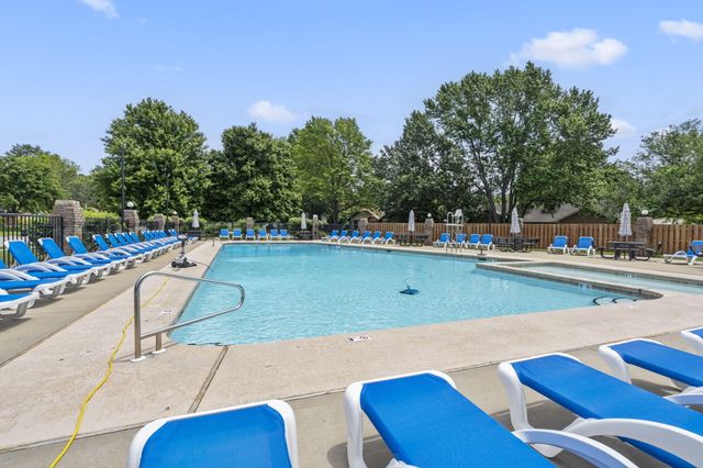 3909 West Eaglecrest Street, Battlefield, MO 65619