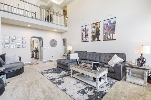 3909 West Eaglecrest Street, Battlefield, MO 65619