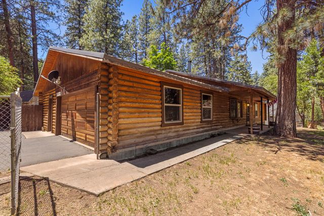 15333 Green Wing Loop, Klamath Falls, OR 97601