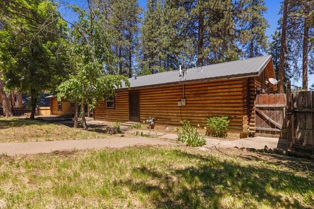 15333 Green Wing Loop, Klamath Falls, OR 97601