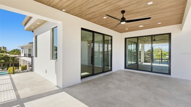 530 CHIPPING LANE, Longboat Key, FL 34228