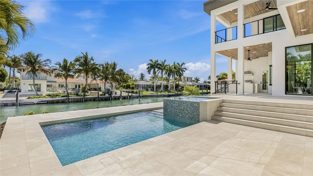 530 CHIPPING LANE, Longboat Key, FL 34228