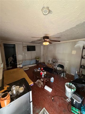 94 Bethesda Drive, Belleville, IL 62223