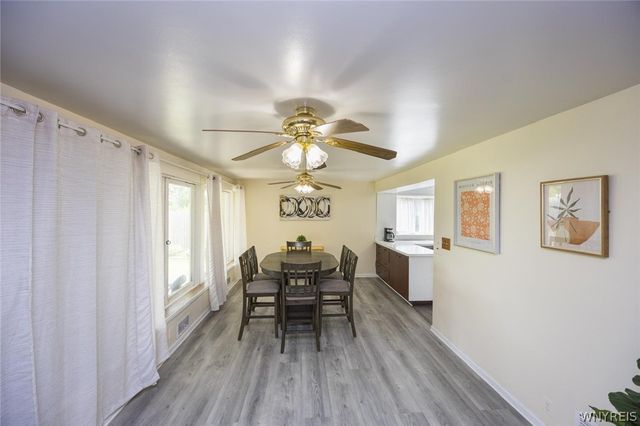 9326 Rivershore Drive, Niagara Falls, NY 14304