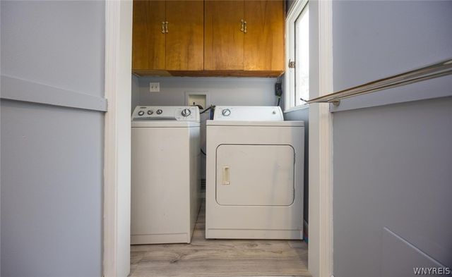 9326 Rivershore Drive, Niagara Falls, NY 14304