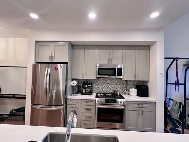 400 El Camino Real 403, Belmont, CA 94002