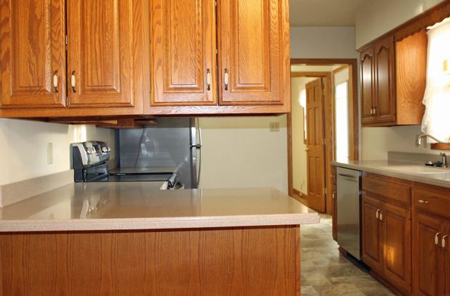 131 Niagara Drive, Waterloo, IA 50701