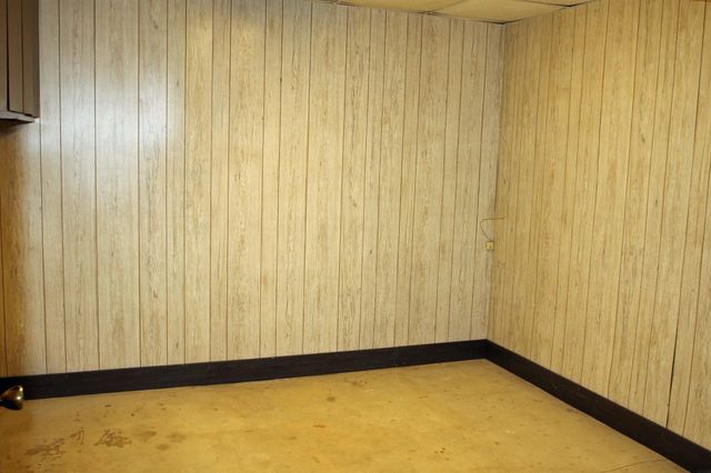 131 Niagara Drive, Waterloo, IA 50701