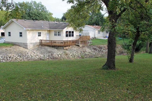 131 Niagara Drive, Waterloo, IA 50701