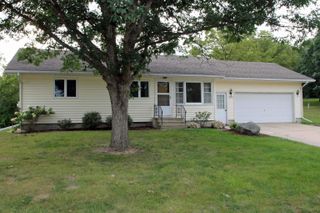 131 Niagara Drive, Waterloo, IA 50701