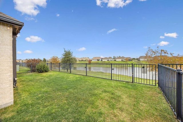 15710 Cairnwell Bend Drive, Humble, TX 77346