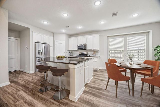 15710 Cairnwell Bend Drive, Humble, TX 77346