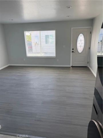 22124 Covello, Canoga Park, CA 91303