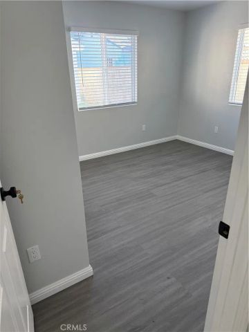22124 Covello, Canoga Park, CA 91303
