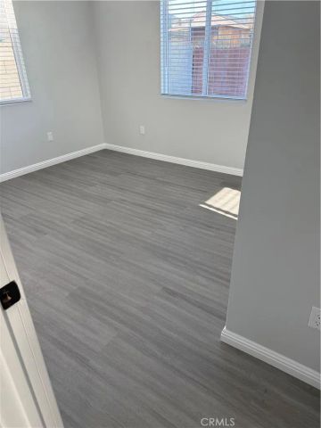 22124 Covello, Canoga Park, CA 91303