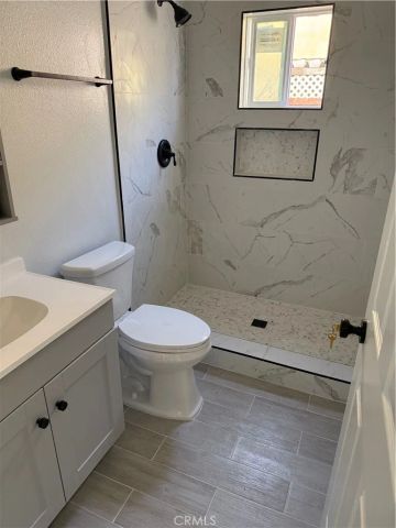 22124 Covello, Canoga Park, CA 91303
