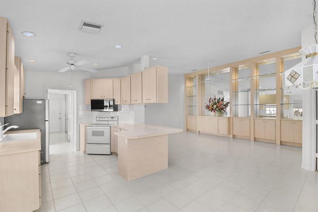 7767 SE Spicewood Circle, Hobe Sound, FL 33455
