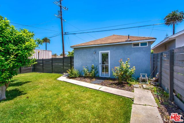 2702 Thurman Avenue, Los Angeles, CA 90016