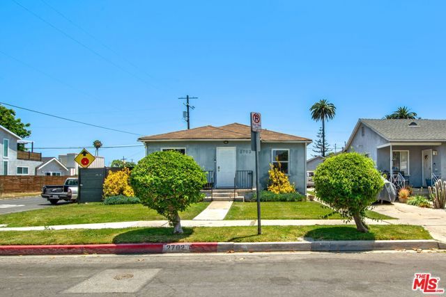 2702 Thurman Avenue, Los Angeles, CA 90016