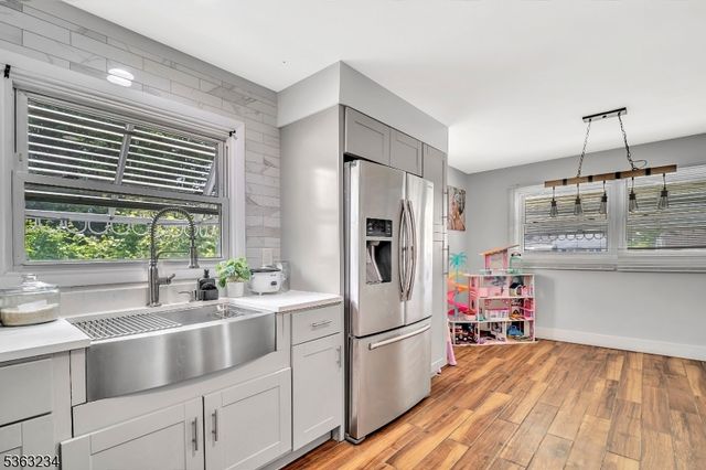 39 Garwood St, South River Boro, NJ 08882