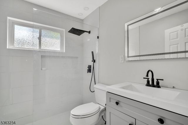 39 Garwood St, South River Boro, NJ 08882