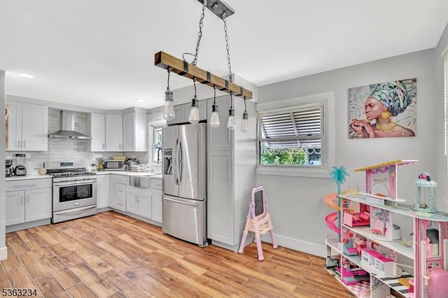 39 Garwood St, South River Boro, NJ 08882