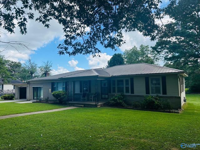 905 Snowden Circle, Boaz, AL 35957