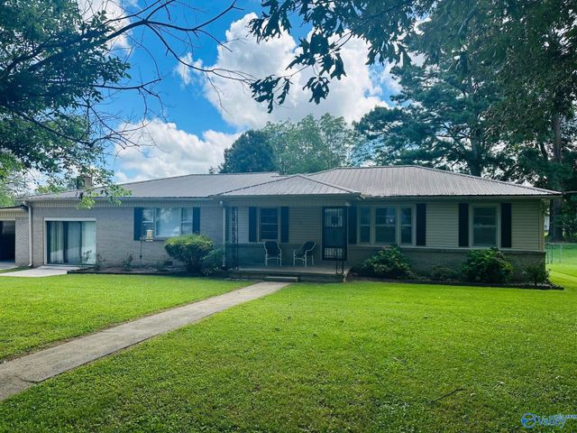 905 Snowden Circle, Boaz, AL 35957