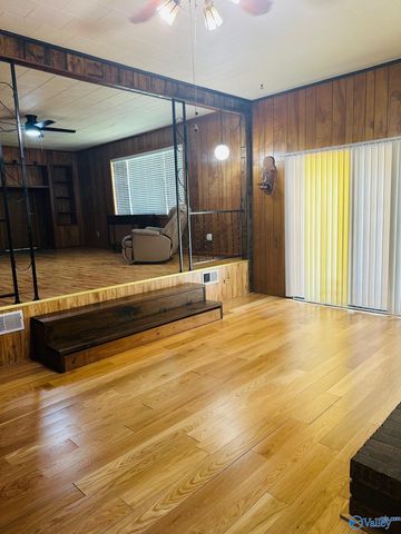 905 Snowden Circle, Boaz, AL 35957