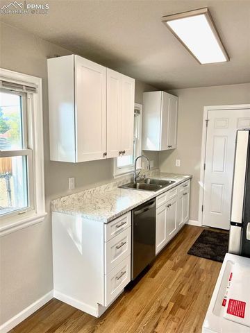 734 E Rio Grande Street, Colorado Springs, CO 80903