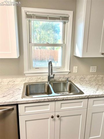 734 E Rio Grande Street, Colorado Springs, CO 80903