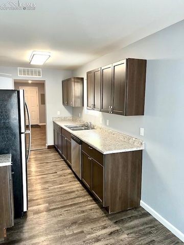 734 E Rio Grande Street, Colorado Springs, CO 80903