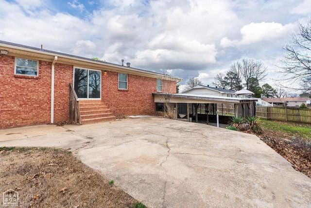 4900 McPhill Drive, Paragould, AR 72450