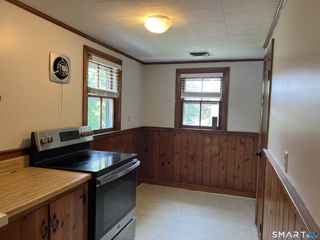 37 Pearl Street B, Guilford, CT 06437