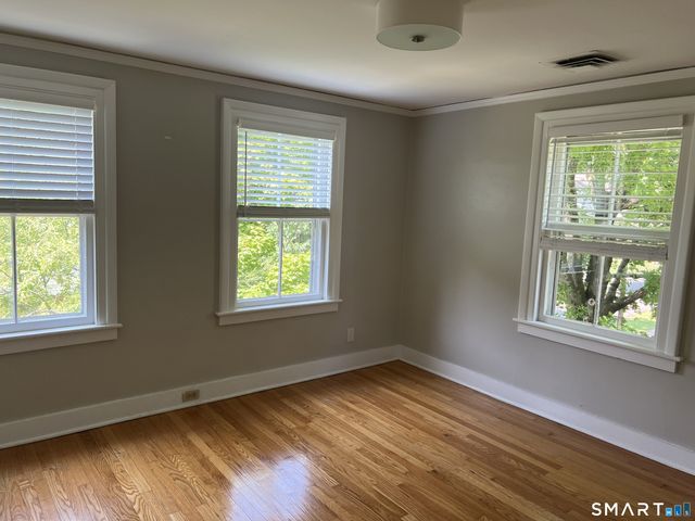 37 Pearl Street B, Guilford, CT 06437