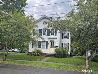 37 Pearl Street B, Guilford, CT 06437