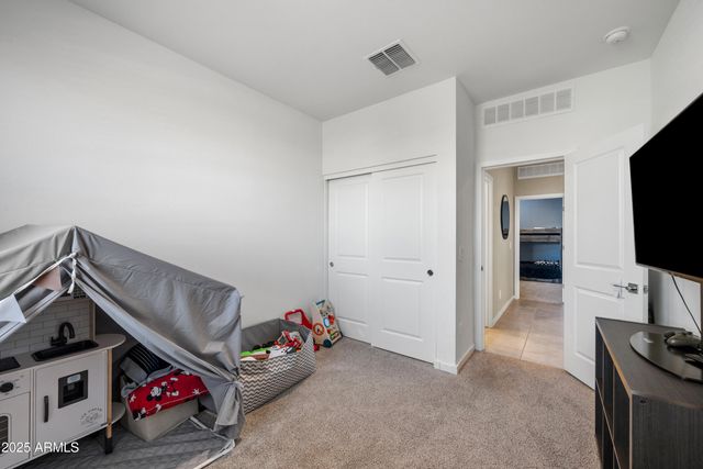 3423 E ALEXANDER Drive, San Tan Valley, AZ 85143