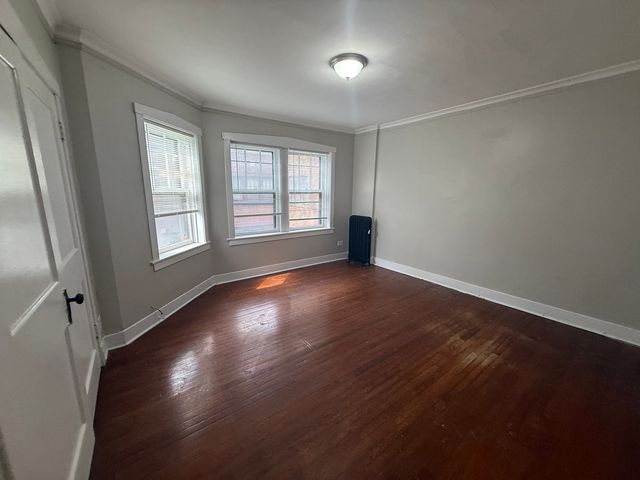 106 Lincoln Avenue 2W, Riverside, IL 60546