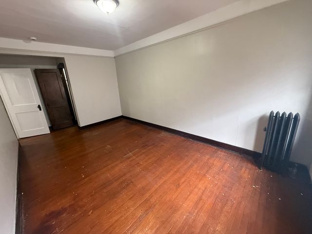 106 Lincoln Avenue 2W, Riverside, IL 60546