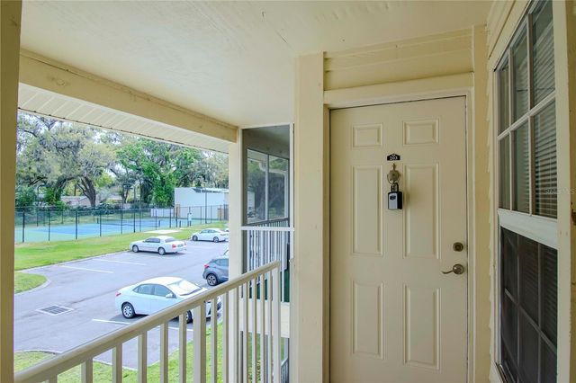 314 LAKE PARSONS GREEN 203, Brandon, FL 33511