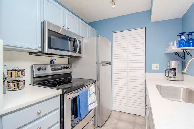 314 LAKE PARSONS GREEN 203, Brandon, FL 33511