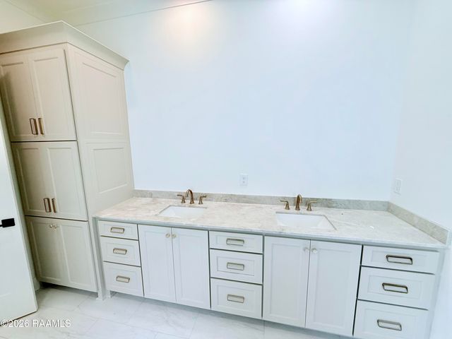 104 Sabal Grove Lane, Youngsville, LA 70592