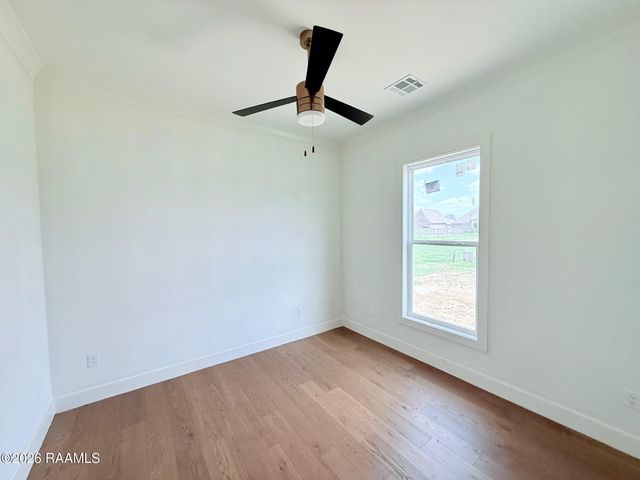 104 Sabal Grove Lane, Youngsville, LA 70592
