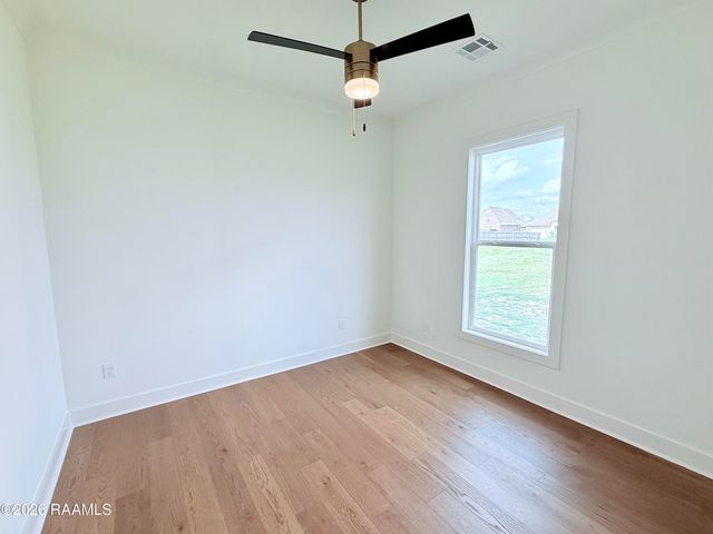 104 Sabal Grove Lane, Youngsville, LA 70592
